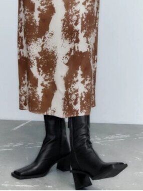 ZARA Woman Black Leather Ankle Boots Block Heel Square Toe Zip EU 42 NEW No Box